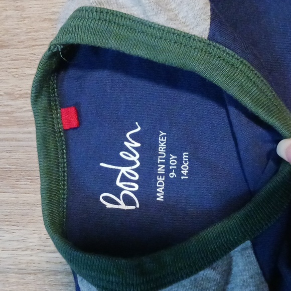 9/10 BodenLong Sleeve Shirt Holiday - Picture 3 of 5